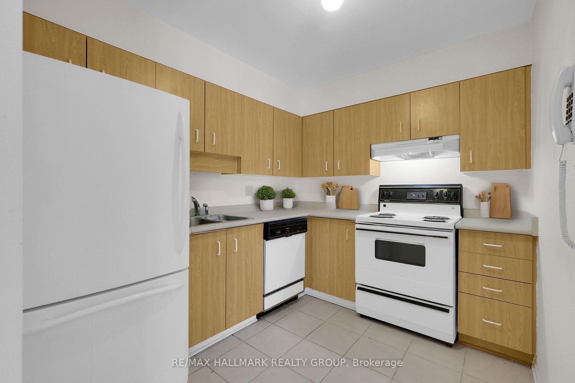 Photo 16 of Unit 112, 345 Centrum Boulevard, Ottawa, Bilberry Creek/Queenswood Heights — HOMEH