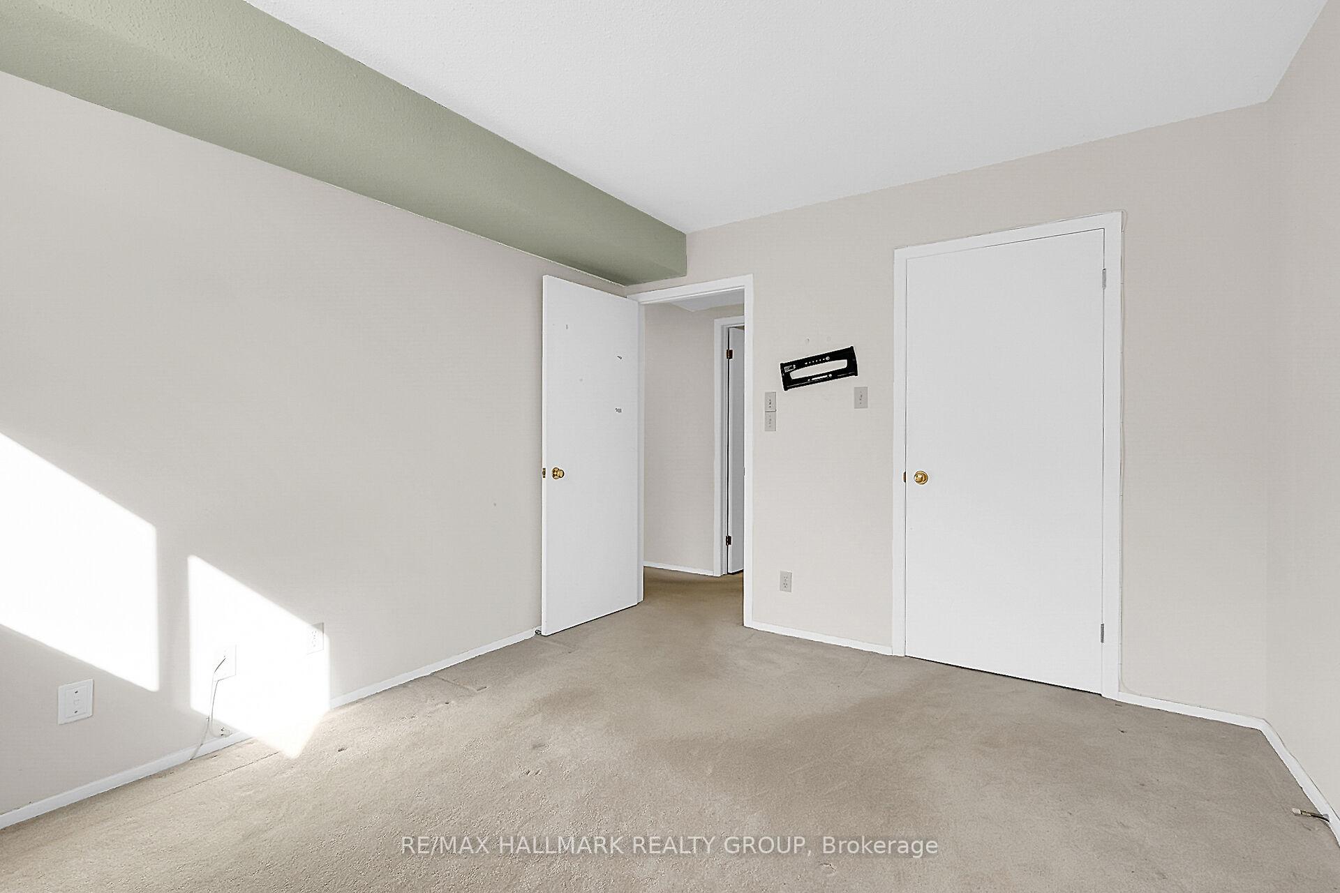 Photo 18 of Unit 112, 345 Centrum Boulevard, Ottawa, Bilberry Creek/Queenswood Heights — HOMEH