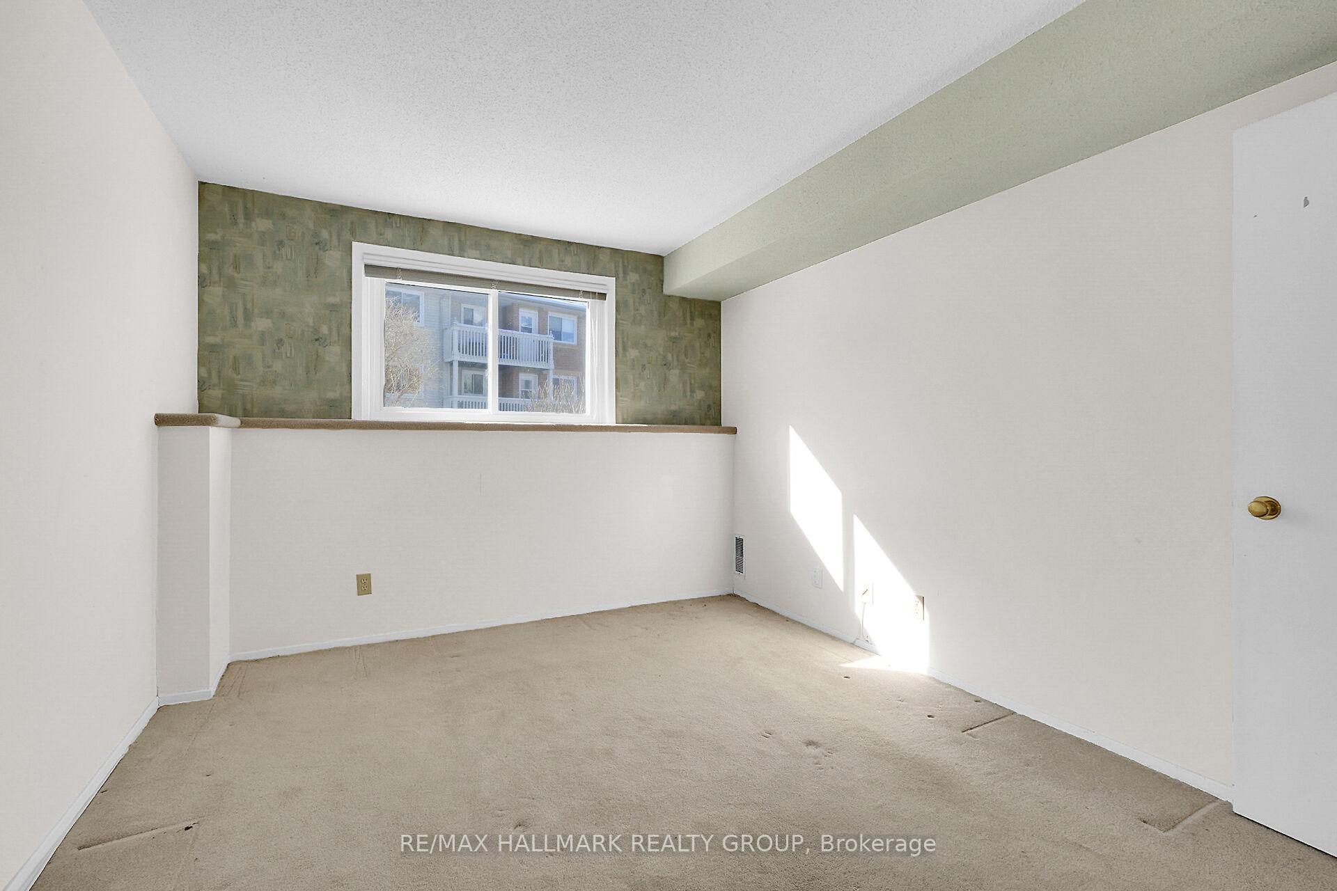 Photo 19 of Unit 112, 345 Centrum Boulevard, Ottawa, Bilberry Creek/Queenswood Heights — HOMEH