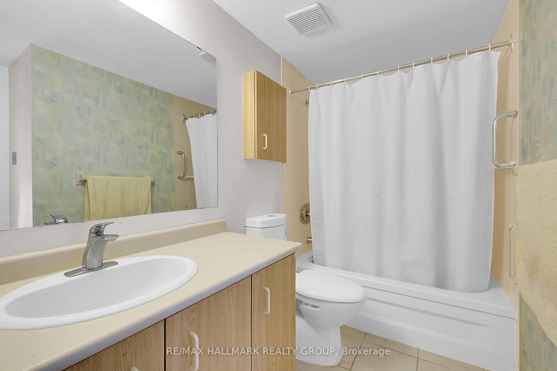 Photo 24 of Unit 112, 345 Centrum Boulevard, Ottawa, Bilberry Creek/Queenswood Heights — HOMEH