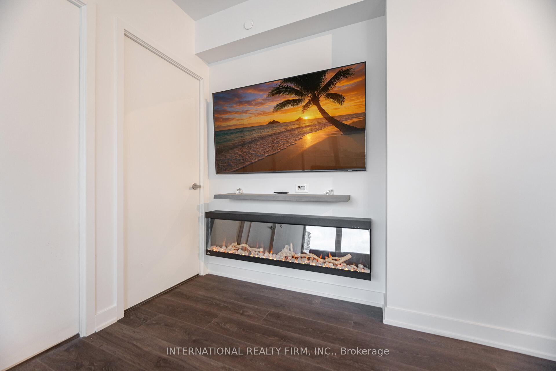 Photo 15 of Unit 710, 99 Broadway Avenue, Toronto, Mount Pleasant West — HOMEH