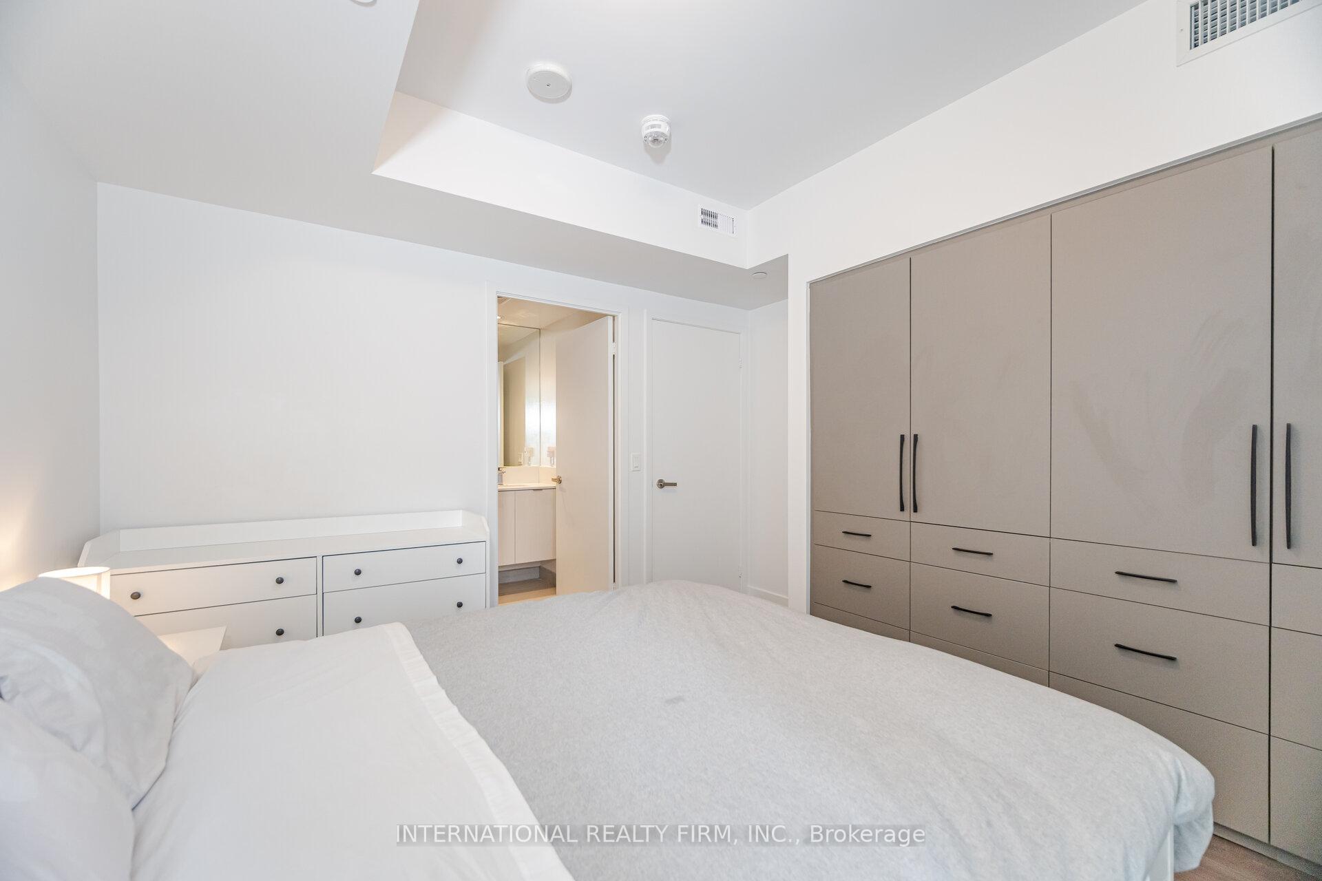 Photo 20 of Unit 710, 99 Broadway Avenue, Toronto, Mount Pleasant West — HOMEH