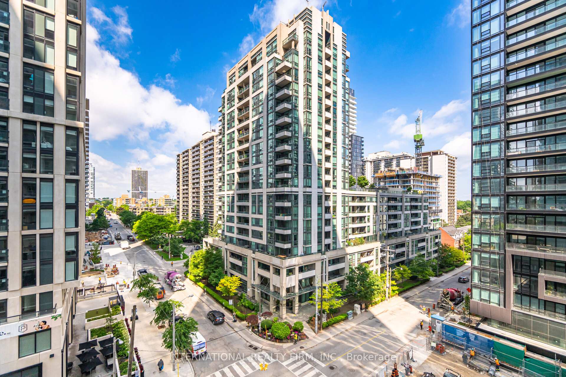 Photo 27 of Unit 710, 99 Broadway Avenue, Toronto, Mount Pleasant West — HOMEH
