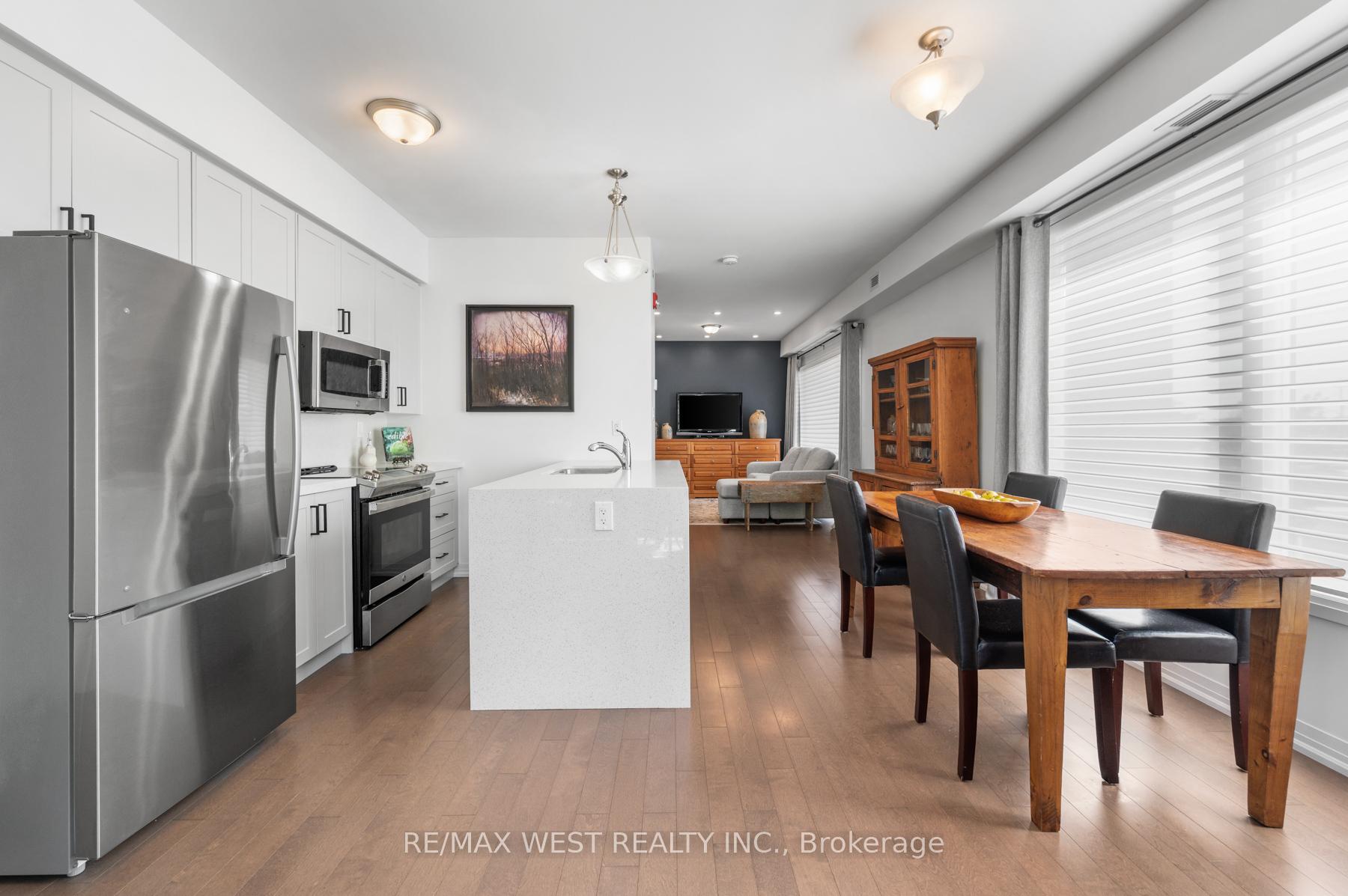 Photo 4 of Unit 201, 164 Cemetery Road, Uxbridge — HOMEH