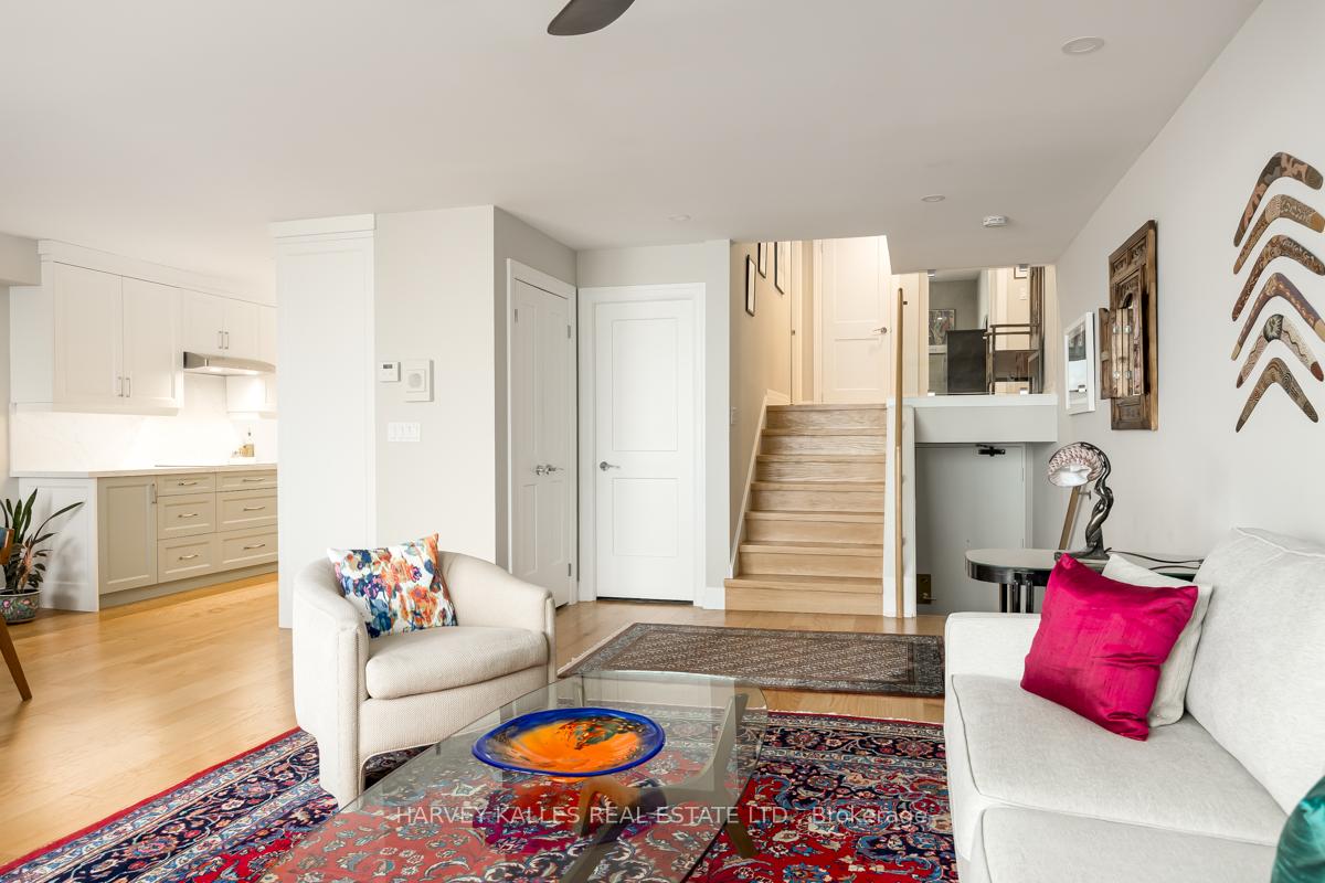 Photo 12 of Unit 1605, 33 Harbour Square, Toronto, Waterfront Communities — HOMEH