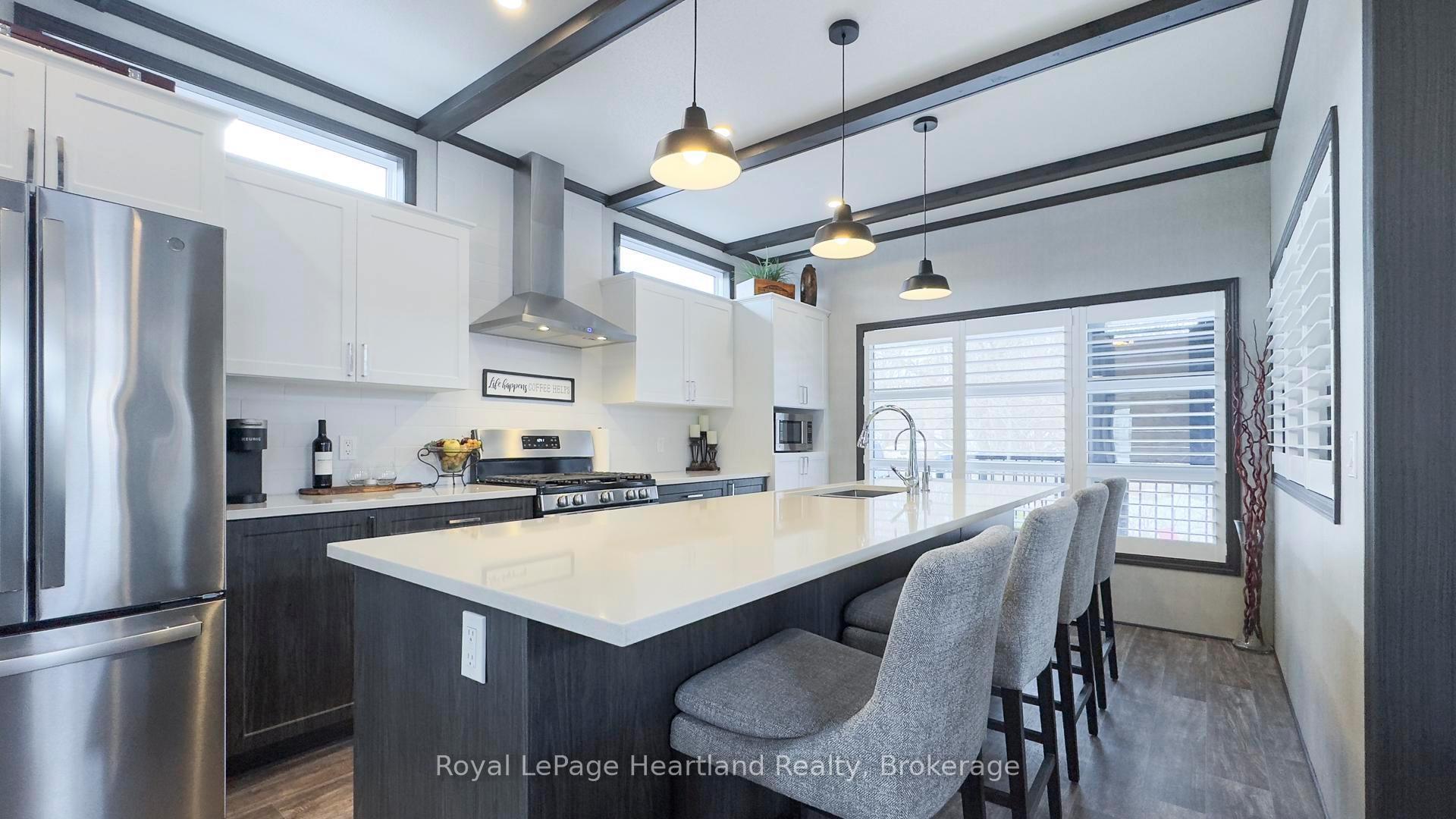 Photo 5 of Unit 9, 77683 Bluewater Highway, Bluewater, Bayfield — HOMEH