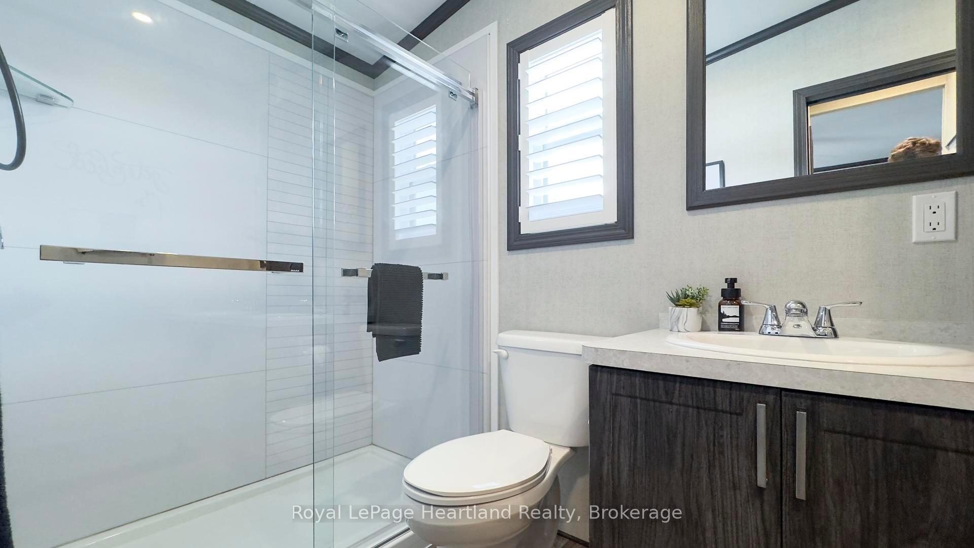 Photo 16 of Unit 9, 77683 Bluewater Highway, Bluewater, Bayfield — HOMEH