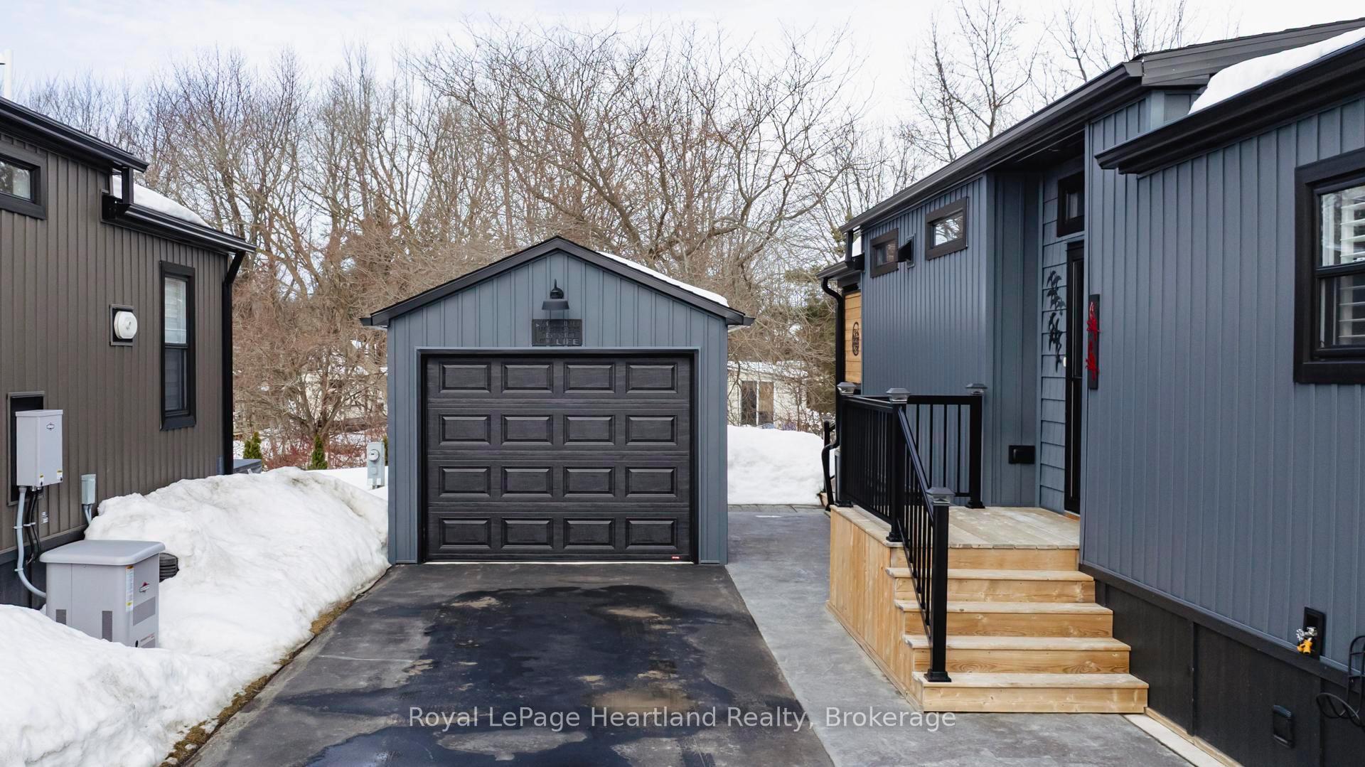 Photo 25 of Unit 9, 77683 Bluewater Highway, Bluewater, Bayfield — HOMEH