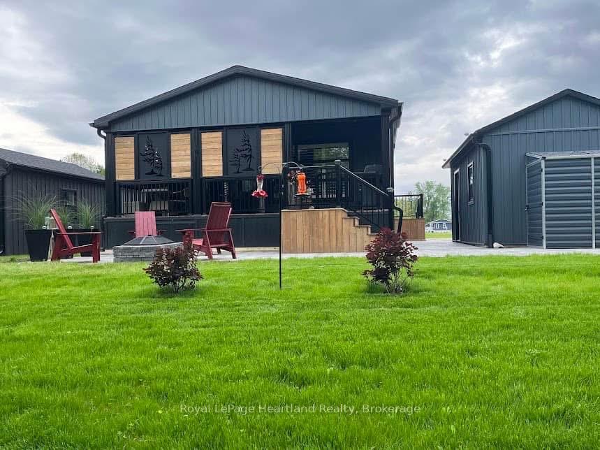 Photo 30 of Unit 9, 77683 Bluewater Highway, Bluewater, Bayfield — HOMEH