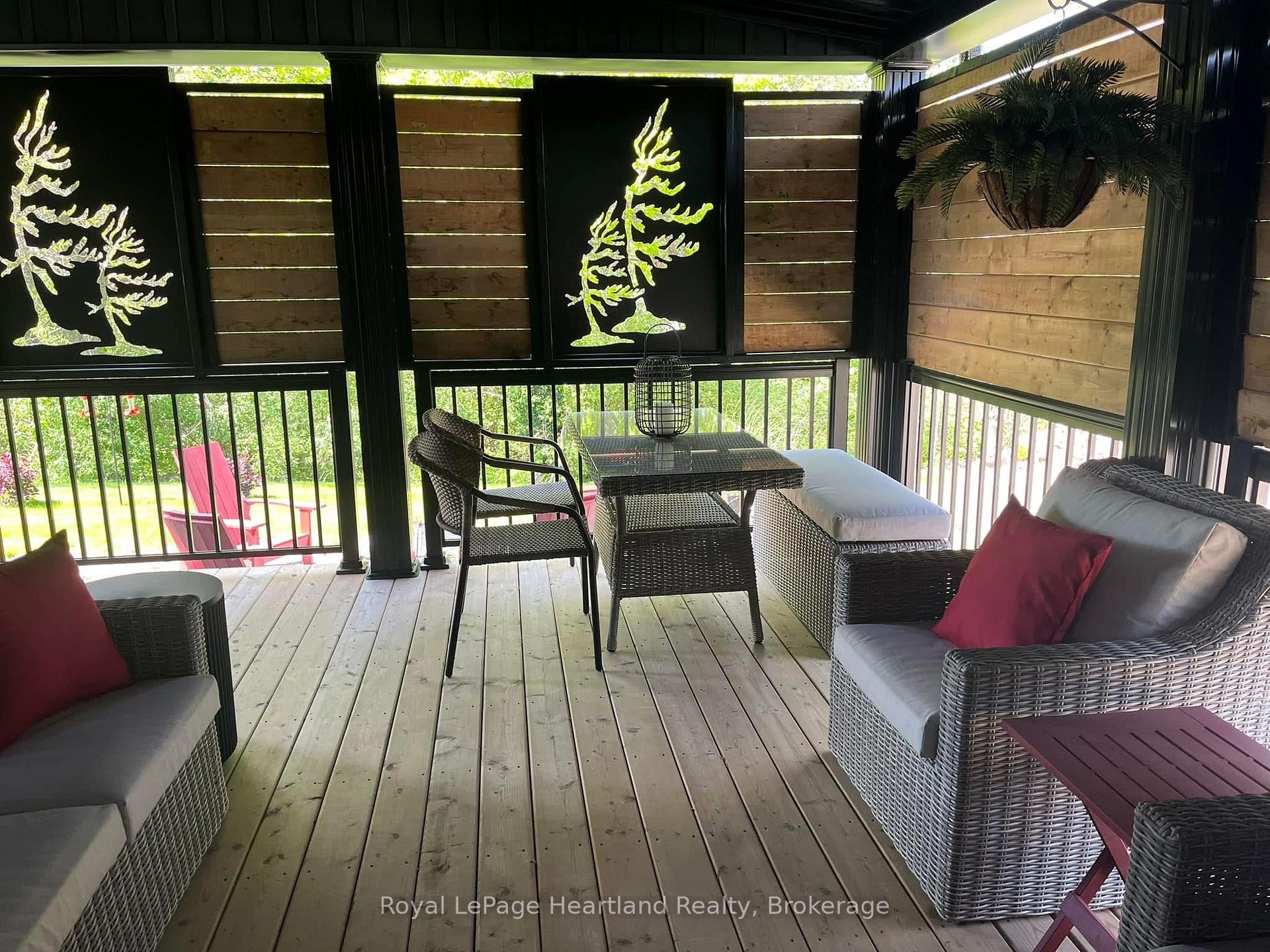 Photo 32 of Unit 9, 77683 Bluewater Highway, Bluewater, Bayfield — HOMEH