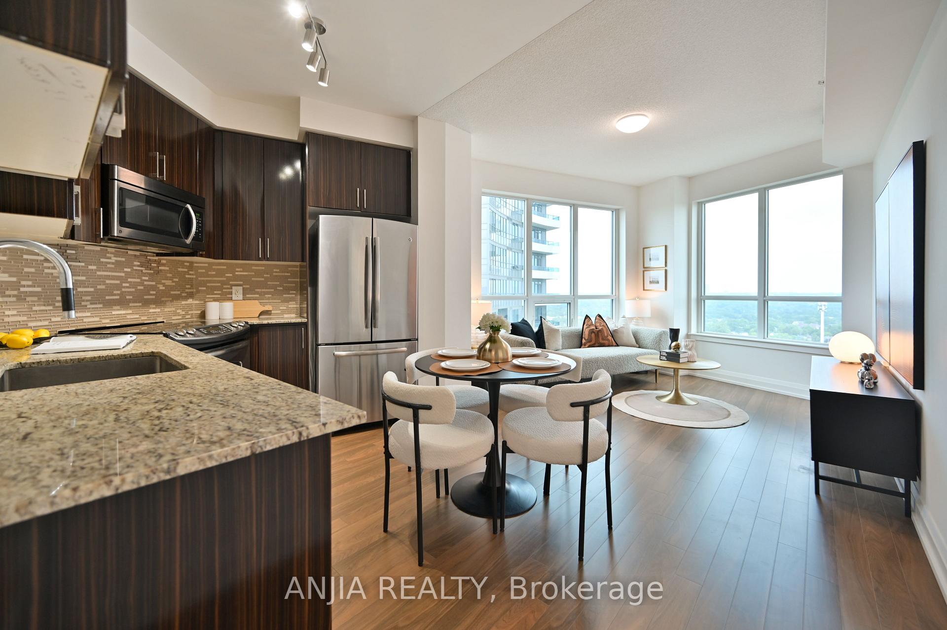 Photo 10 of Unit 1032, 7161 Yonge Street, Markham, Thornhill — HOMEH