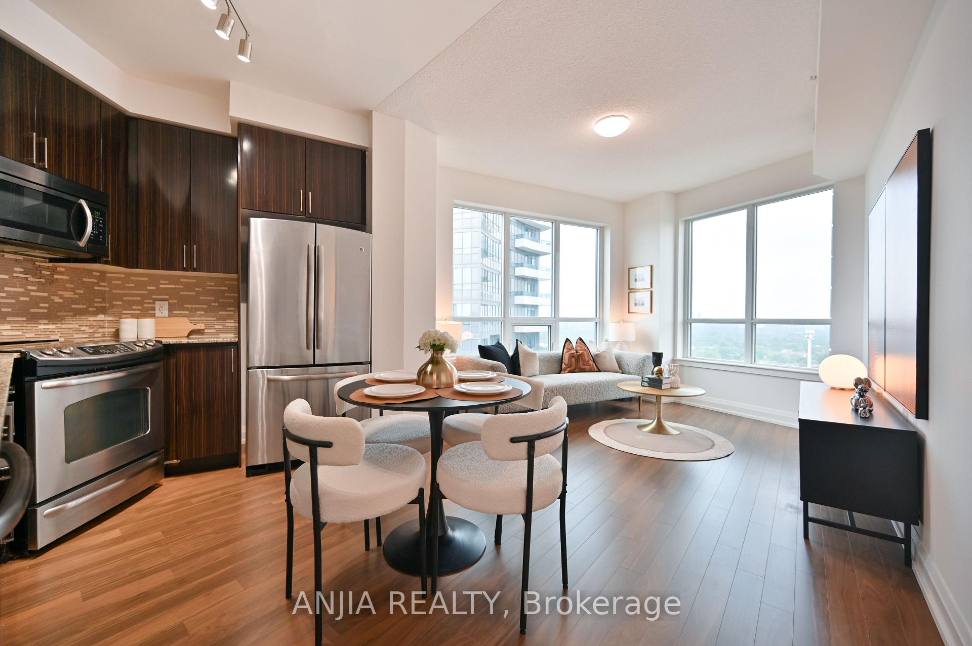Photo 11 of Unit 1032, 7161 Yonge Street, Markham, Thornhill — HOMEH