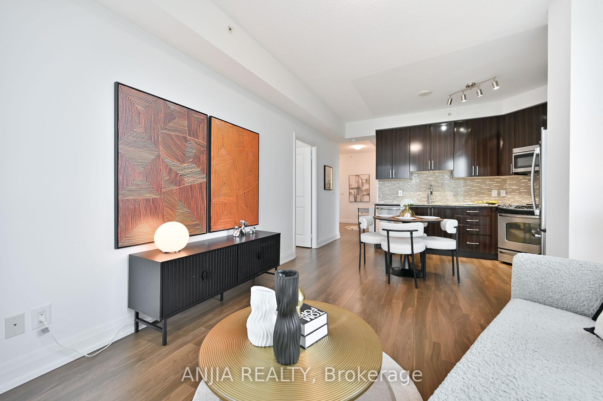Photo 19 of Unit 1032, 7161 Yonge Street, Markham, Thornhill — HOMEH