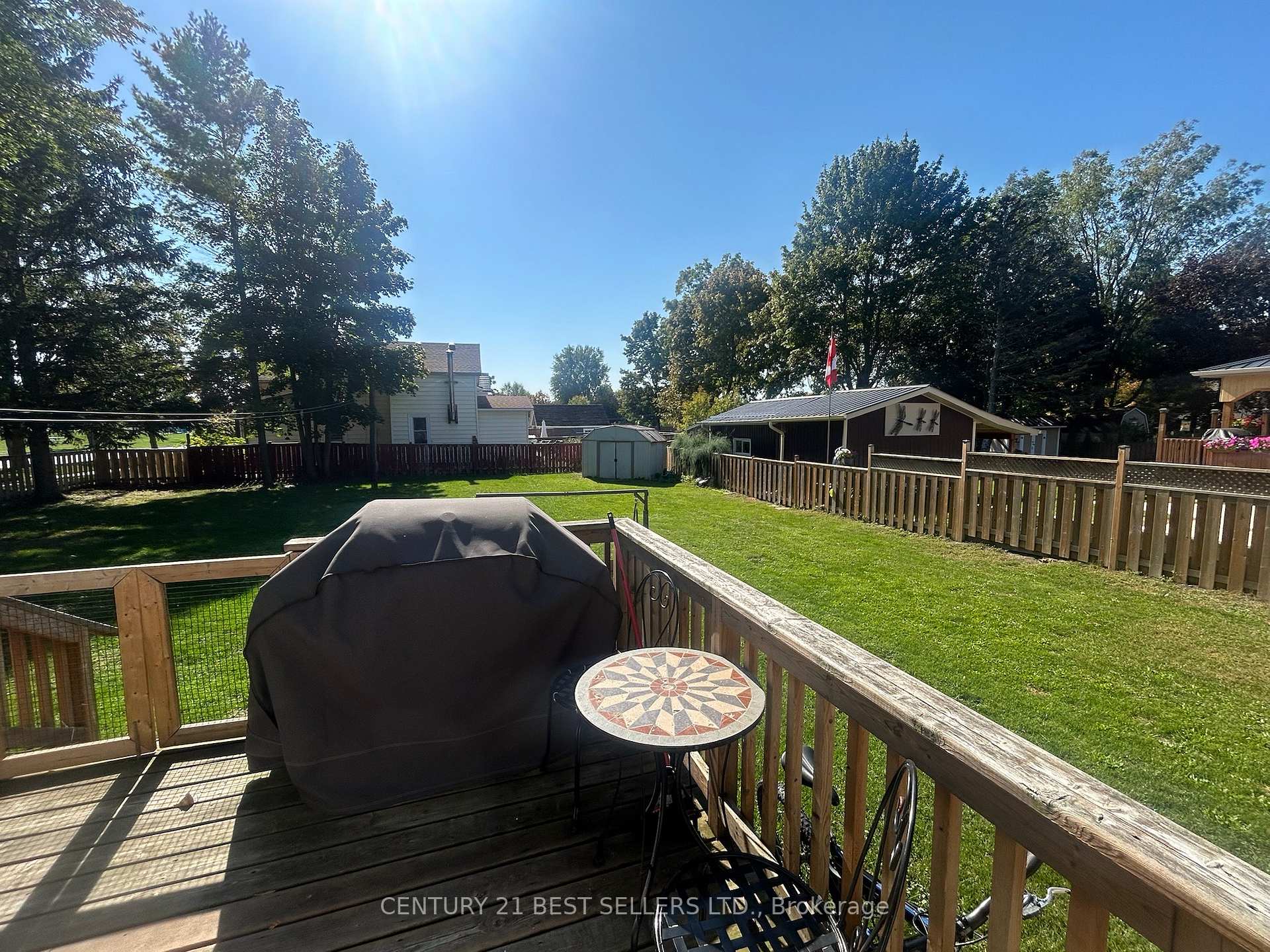 Photo 4 of 115-117 Britannia Road W, Goderich, Goderich (Town) — HOMEH