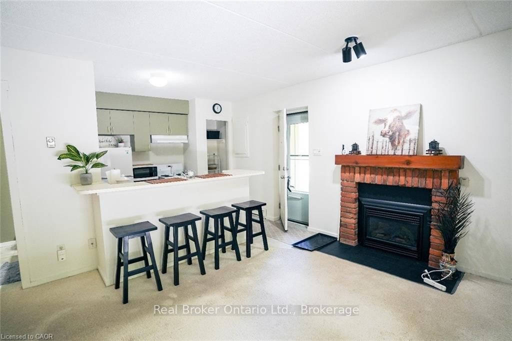 Photo 4 of Unit 48, 19 Dawson Drive, Collingwood — HOMEH