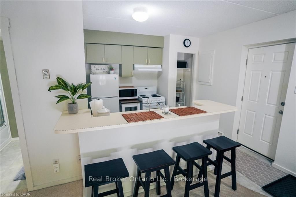 Photo 5 of Unit 48, 19 Dawson Drive, Collingwood — HOMEH