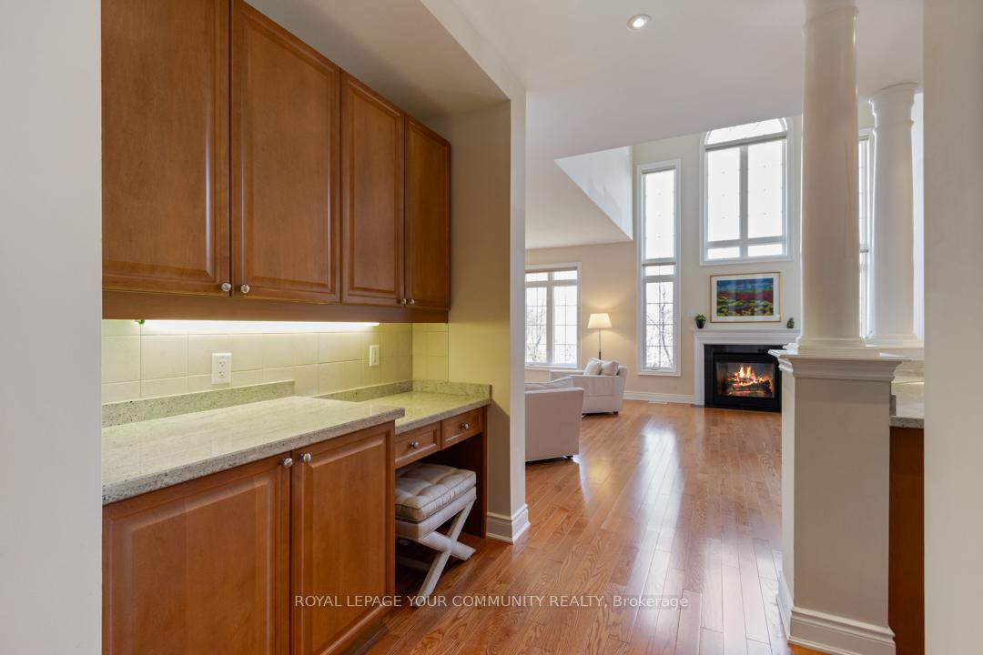 Photo 16 of 2 Stonecliffe Crescent, Aurora, Aurora Estates — HOMEH