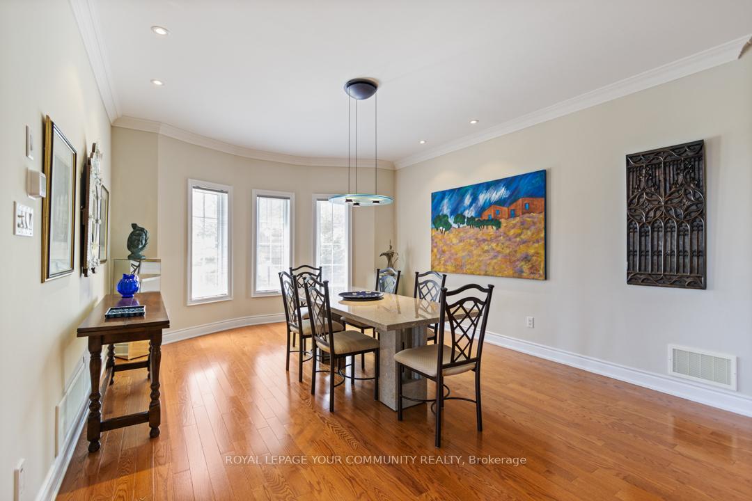 Photo 17 of 2 Stonecliffe Crescent, Aurora, Aurora Estates — HOMEH