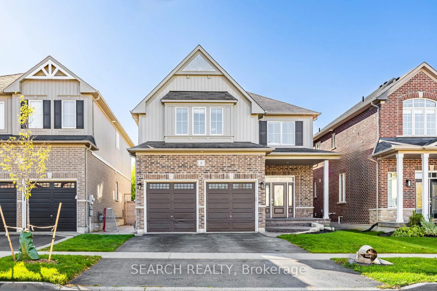 Photo 1 of 11 Elmer Adams Drive, Clarington, Courtice — HOMEH
