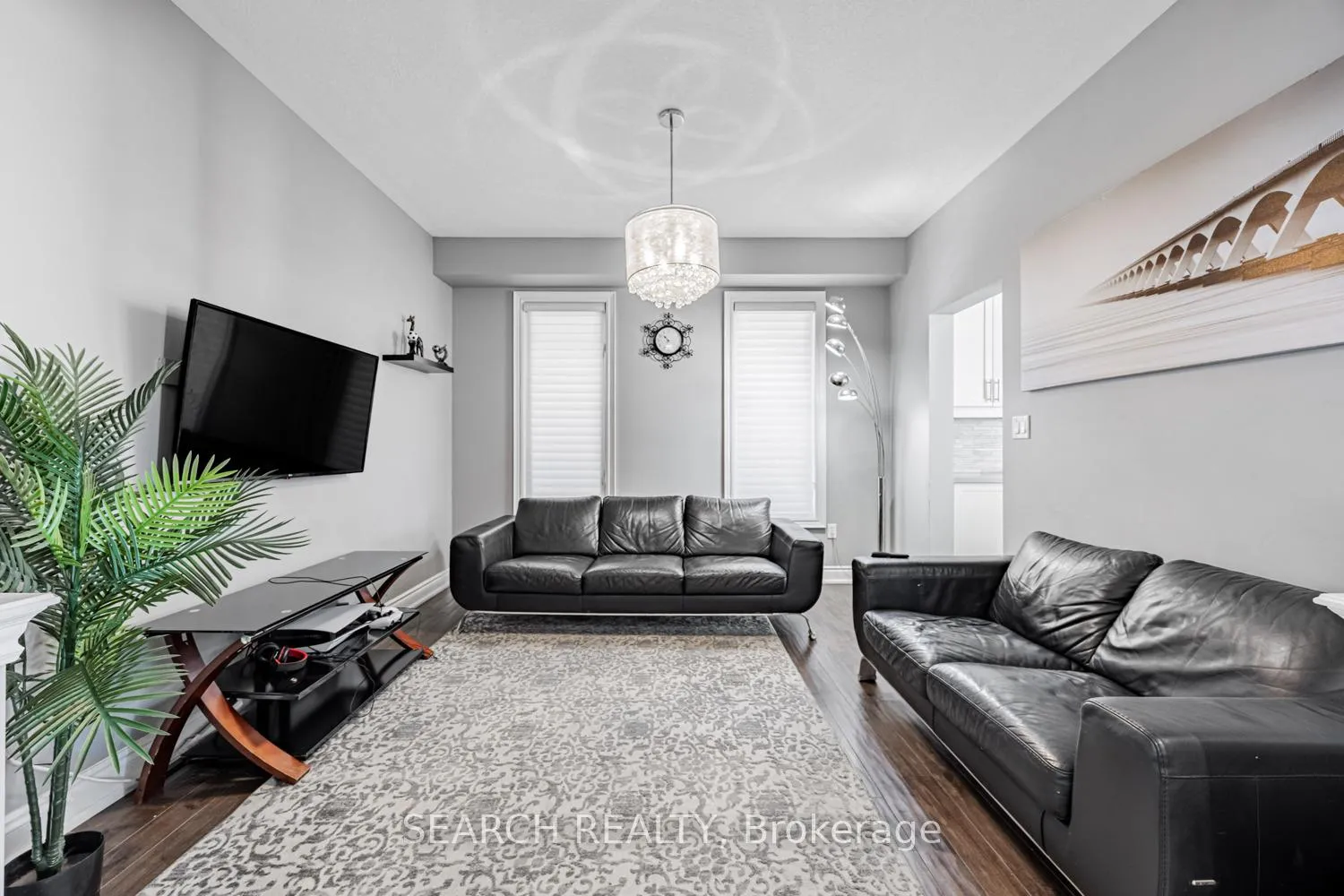 Photo 5 of 11 Elmer Adams Drive, Clarington, Courtice — HOMEH