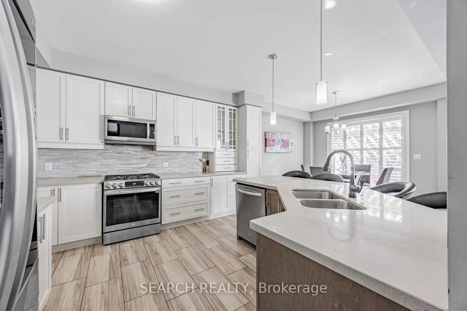 Photo 9 of 11 Elmer Adams Drive, Clarington, Courtice — HOMEH