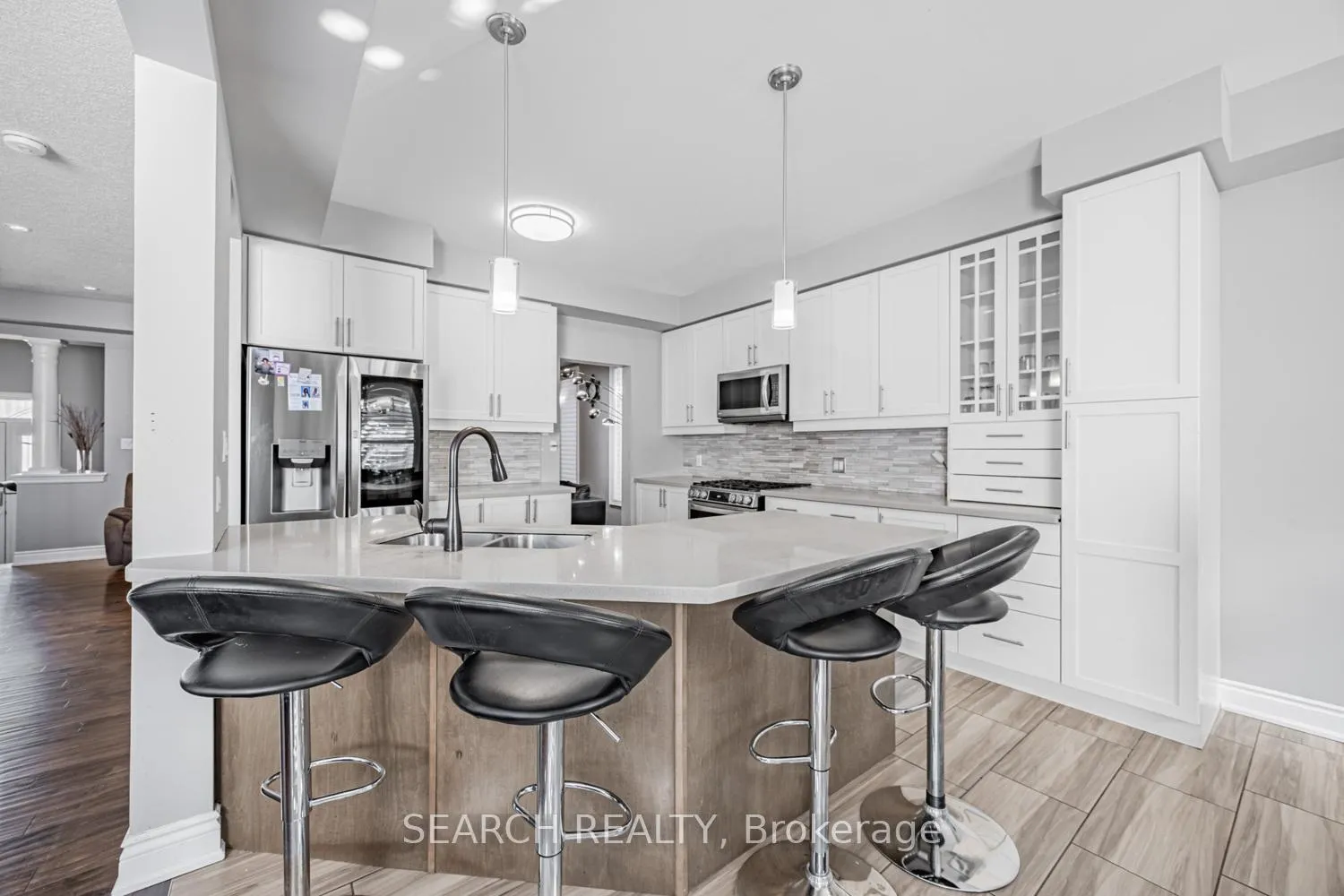 Photo 10 of 11 Elmer Adams Drive, Clarington, Courtice — HOMEH