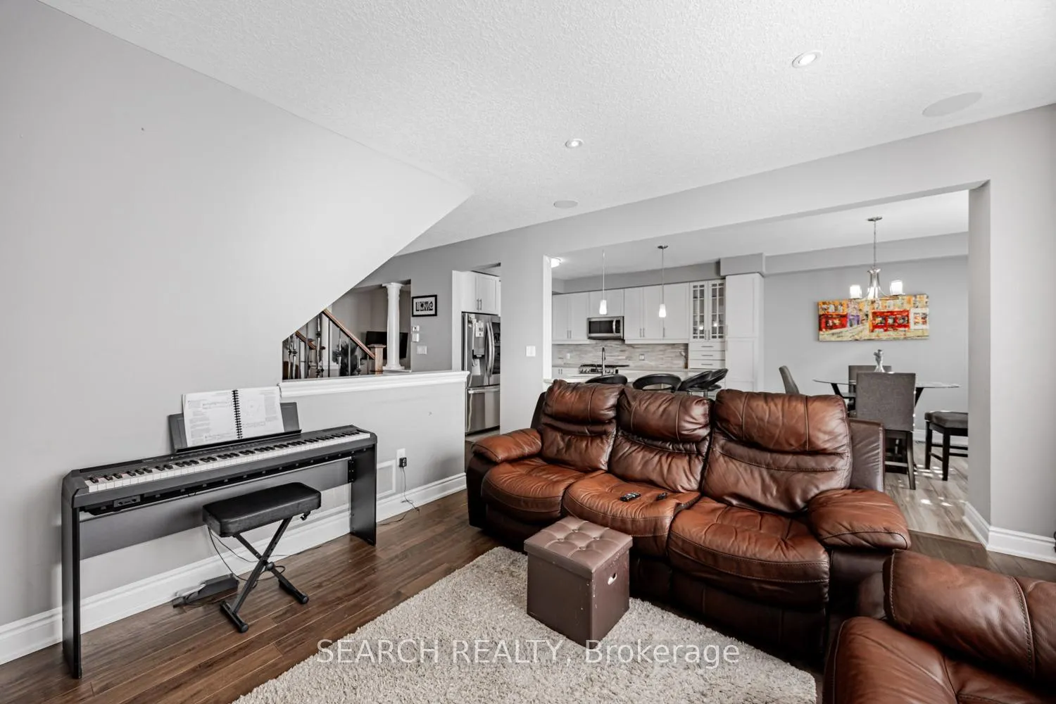 Photo 14 of 11 Elmer Adams Drive, Clarington, Courtice — HOMEH