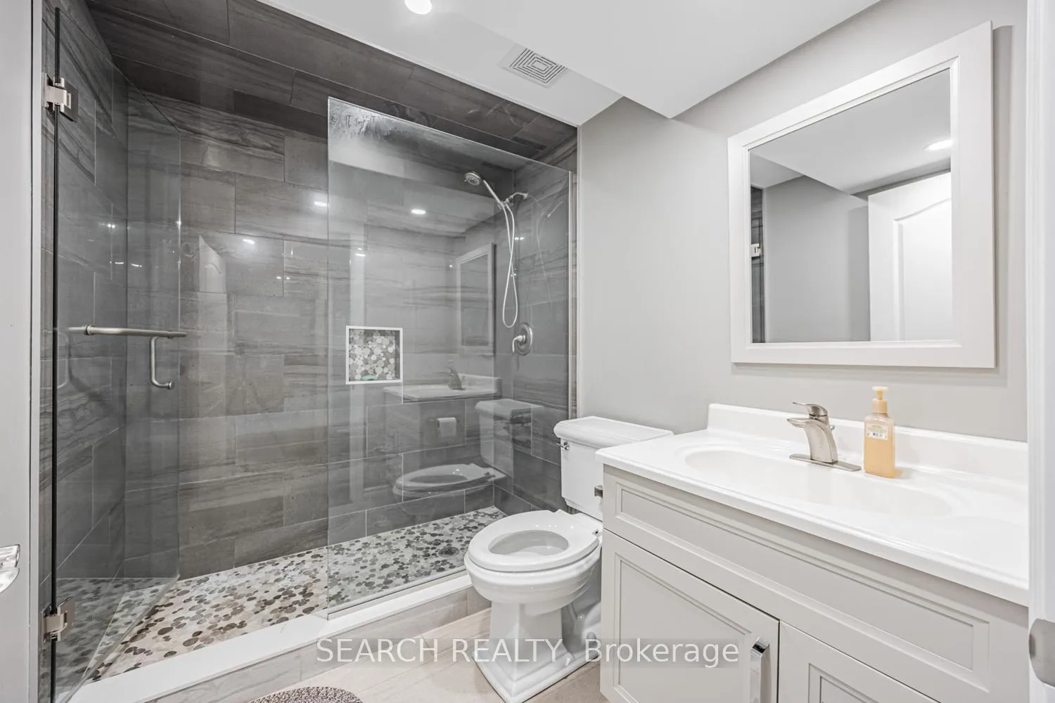 Photo 30 of 11 Elmer Adams Drive, Clarington, Courtice — HOMEH
