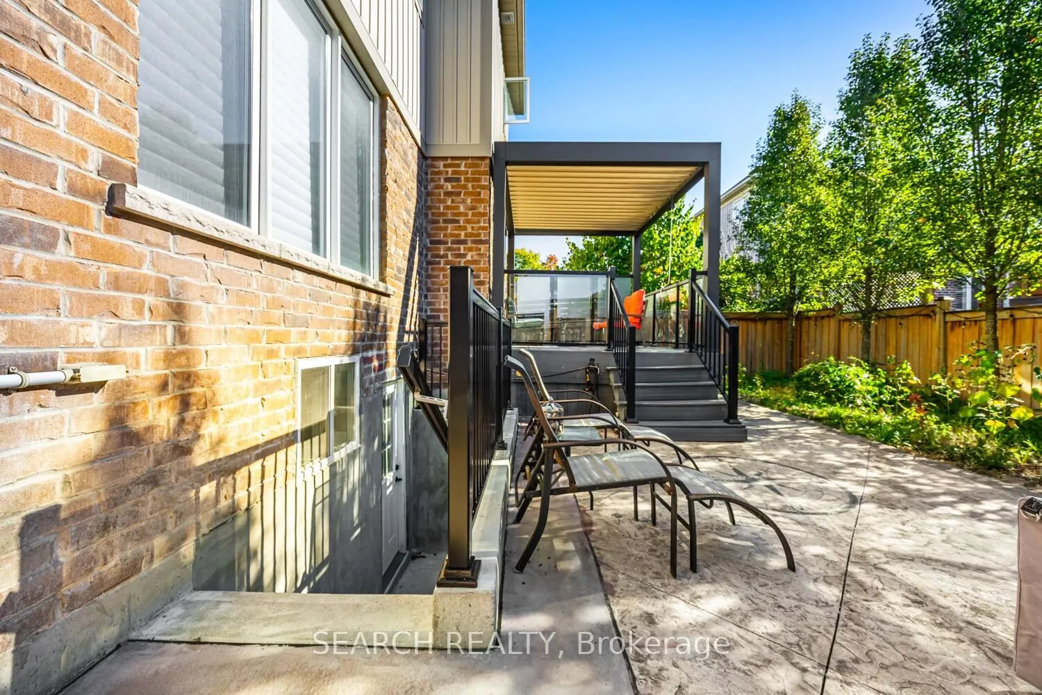 Photo 36 of 11 Elmer Adams Drive, Clarington, Courtice — HOMEH