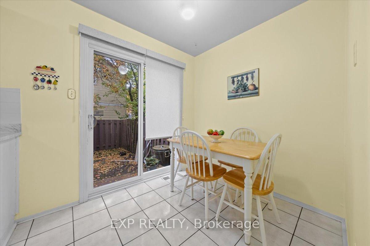 Photo 14 of 1971 Greenvale Lane, Ottawa, Chateauneuf — HOMEH