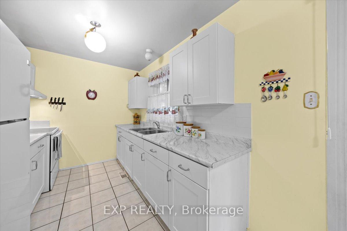 Photo 16 of 1971 Greenvale Lane, Ottawa, Chateauneuf — HOMEH