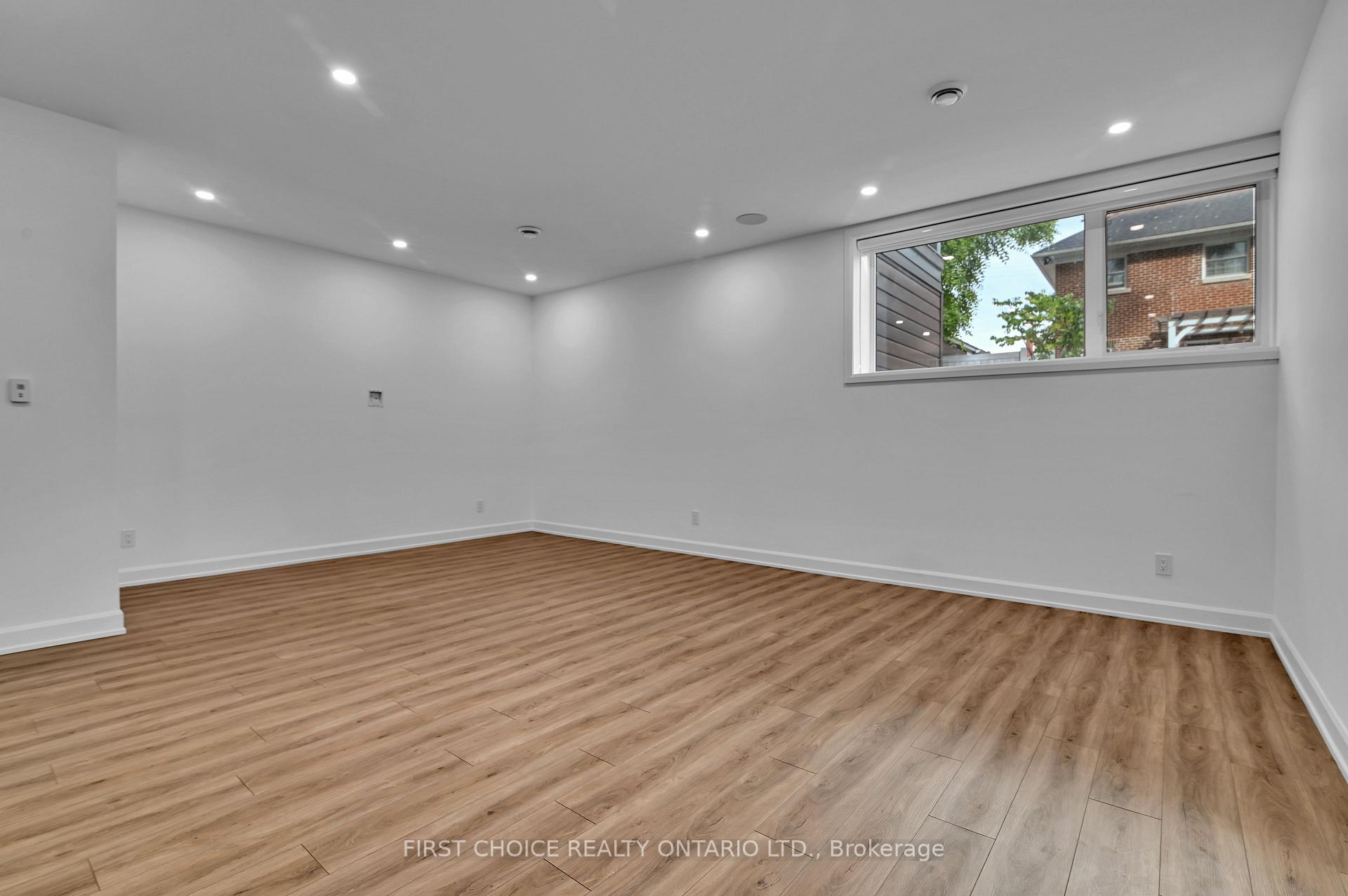 Photo 29 of 19 Gwynne Avenue, Ottawa, Civic Hospital — HOMEH