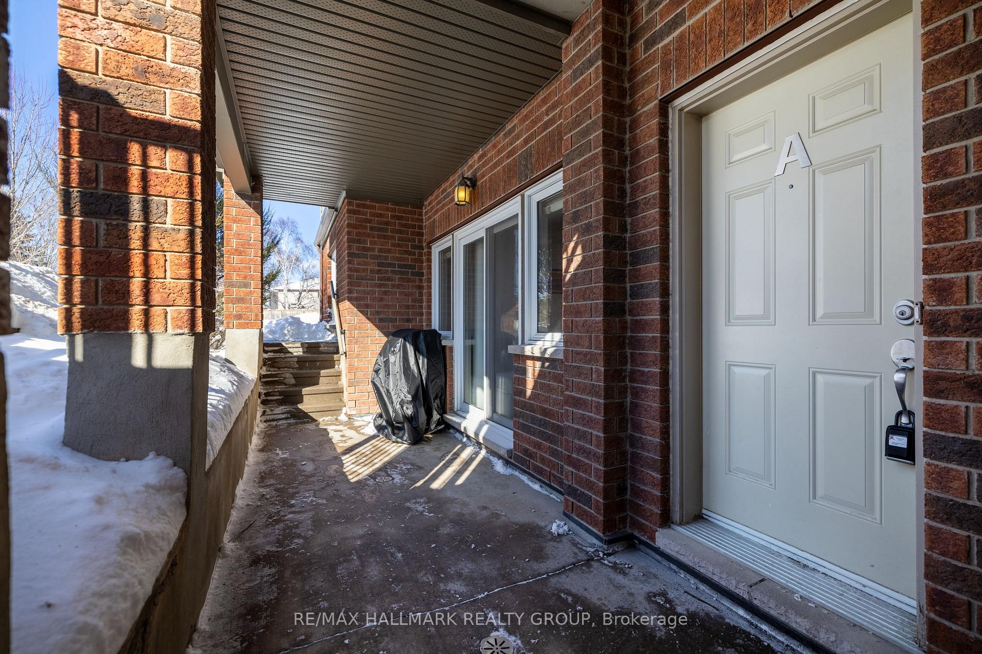 Photo 2 of Unit A, 105 Fraser Fields Way, Ottawa, Barrhaven - Heritage Park — HOMEH