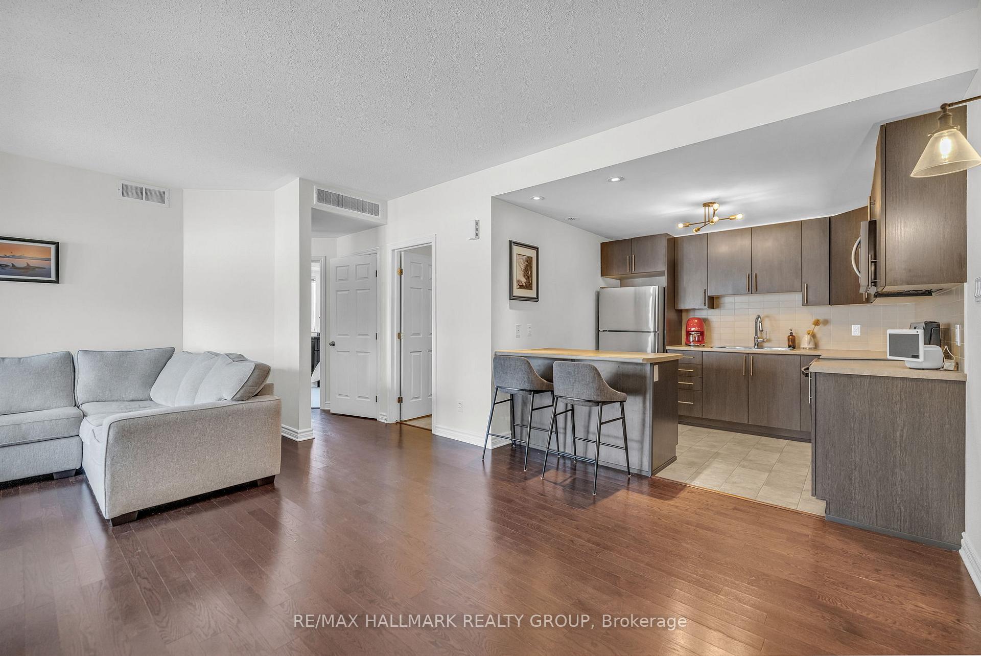 Photo 10 of Unit A, 105 Fraser Fields Way, Ottawa, Barrhaven - Heritage Park — HOMEH