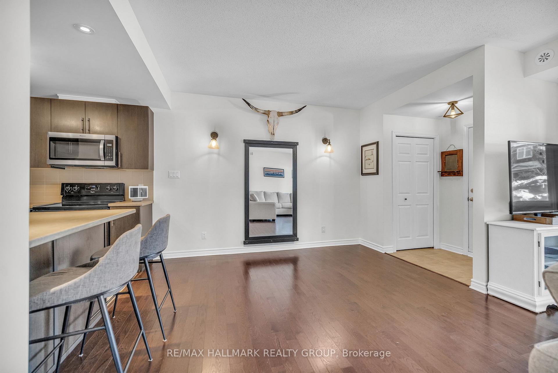 Photo 11 of Unit A, 105 Fraser Fields Way, Ottawa, Barrhaven - Heritage Park — HOMEH