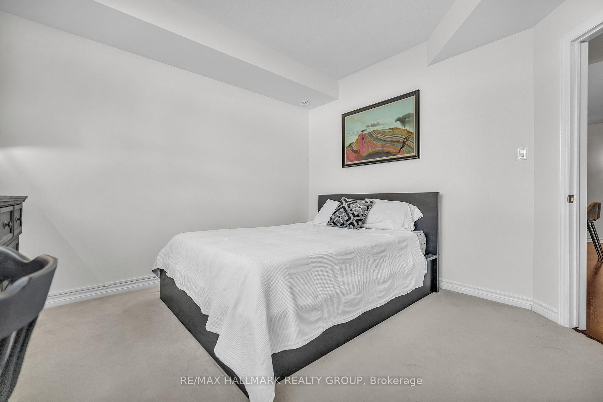 Photo 22 of Unit A, 105 Fraser Fields Way, Ottawa, Barrhaven - Heritage Park — HOMEH