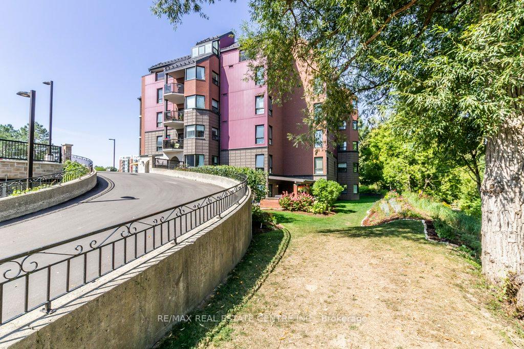 Photo 42 of Unit 11, 52 Blue Springs Drive, Waterloo — HOMEH