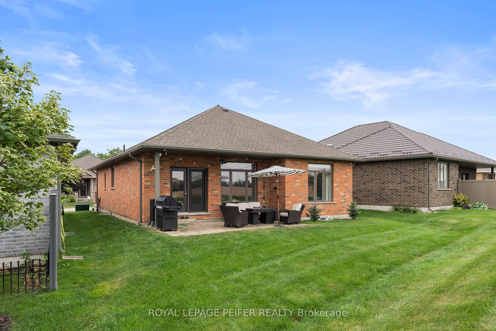 Photo 4 of Unit 12, 132 Robin Ridge Drive, Central Elgin, Belmont — HOMEH