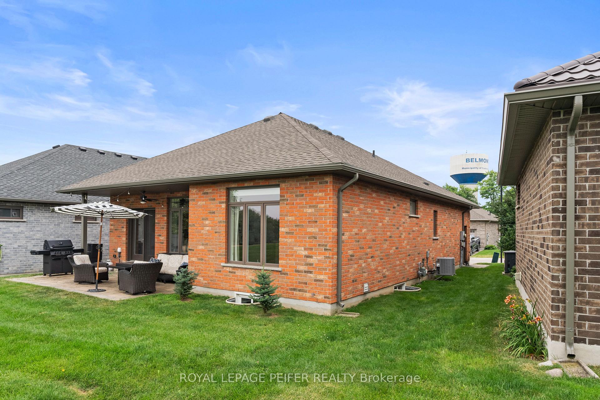 Photo 6 of Unit 12, 132 Robin Ridge Drive, Central Elgin, Belmont — HOMEH