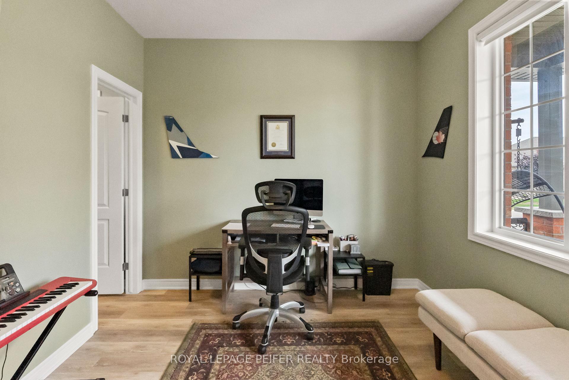 Photo 10 of Unit 12, 132 Robin Ridge Drive, Central Elgin, Belmont — HOMEH