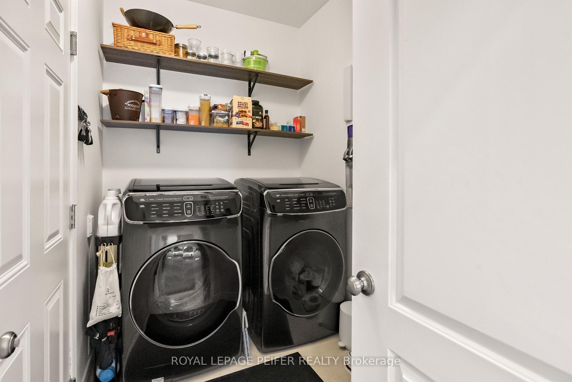 Photo 12 of Unit 12, 132 Robin Ridge Drive, Central Elgin, Belmont — HOMEH