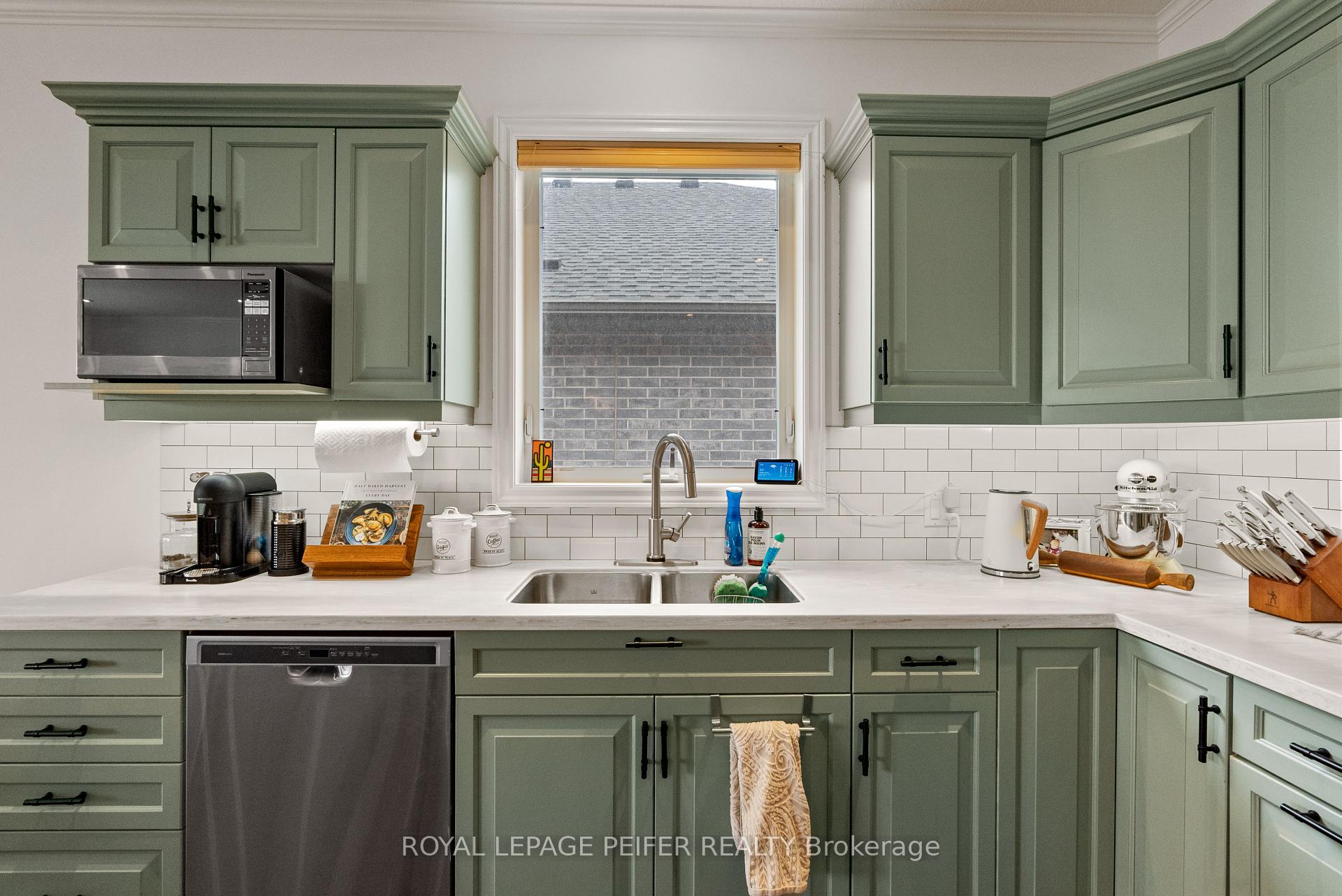 Photo 15 of Unit 12, 132 Robin Ridge Drive, Central Elgin, Belmont — HOMEH