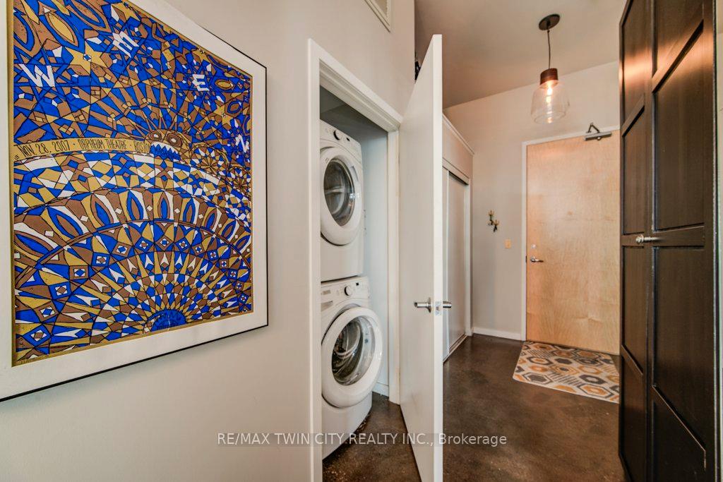 Photo 6 of Unit 608, 404 King Street W, Kitchener — HOMEH