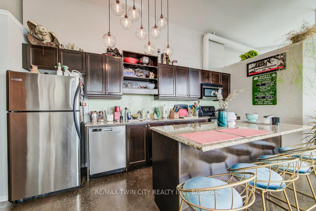 Photo 8 of Unit 608, 404 King Street W, Kitchener — HOMEH