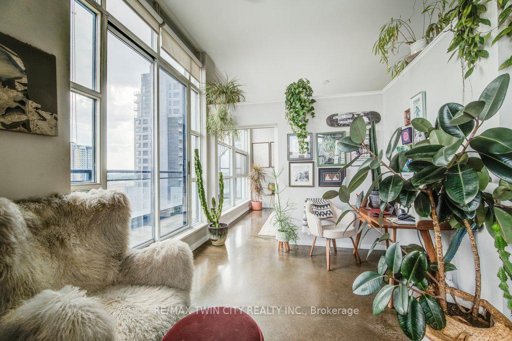 Photo 15 of Unit 608, 404 King Street W, Kitchener — HOMEH