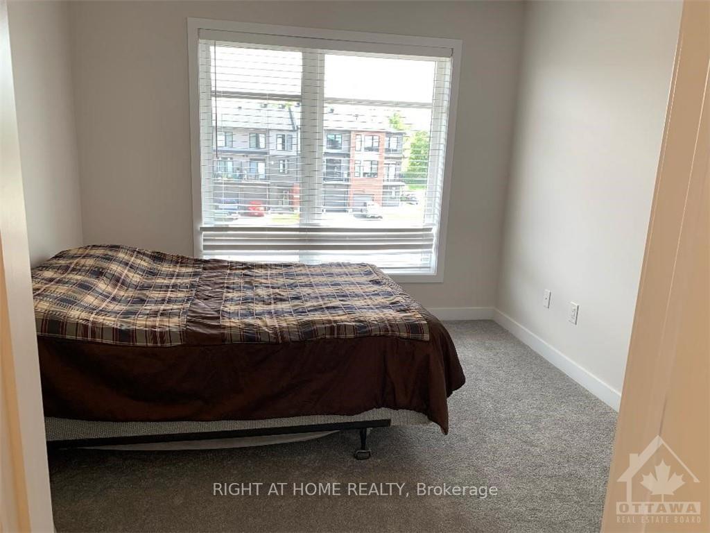 Photo 10 of 669 Corporal, Ottawa, Blossom Park/Kemp Park/Findlay Creek — HOMEH