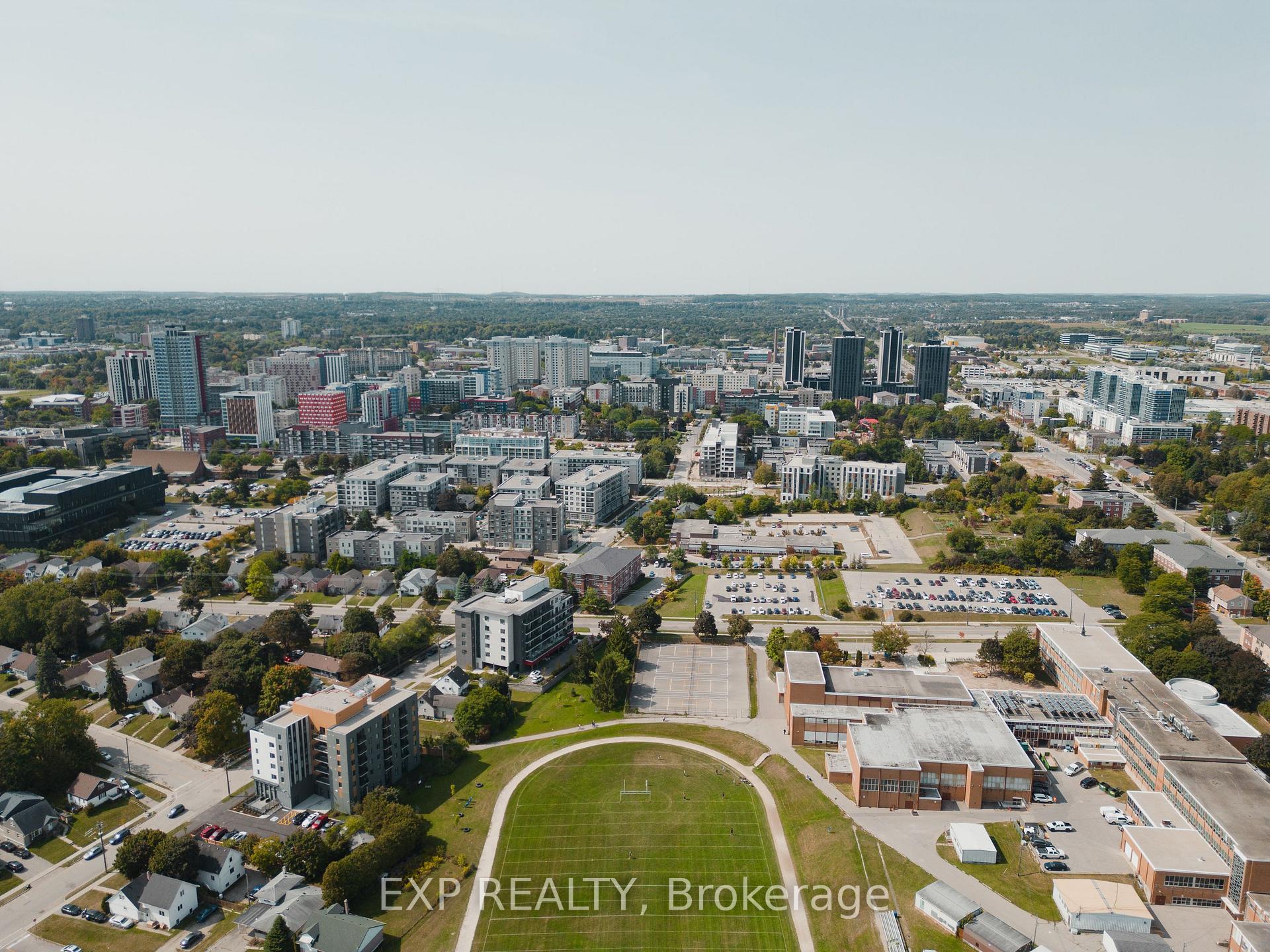 Photo 3 of Unit H302, 62 Balsam Street, Waterloo, Beechwood/University — HOMEH