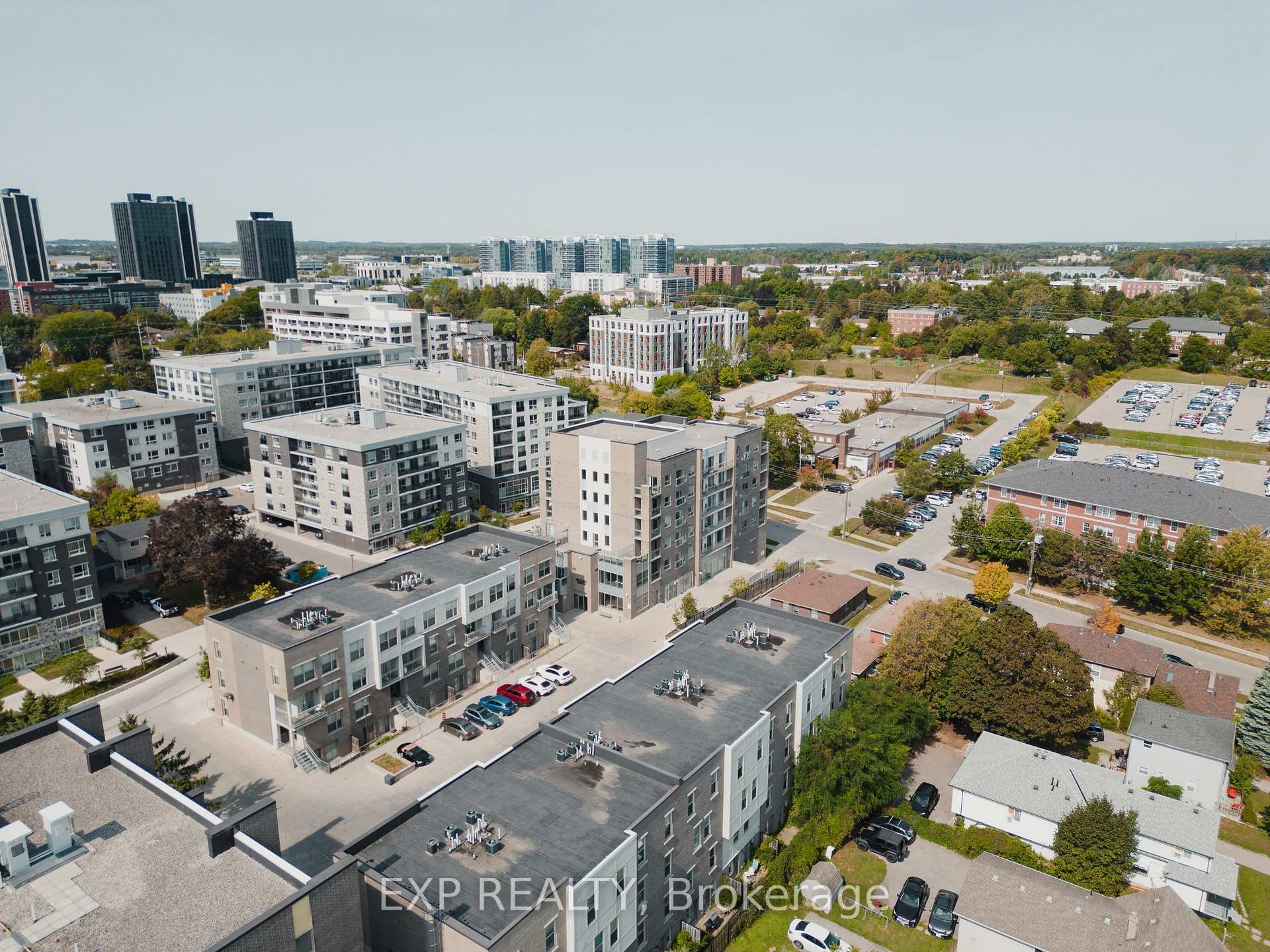 Photo 4 of Unit H302, 62 Balsam Street, Waterloo, Beechwood/University — HOMEH