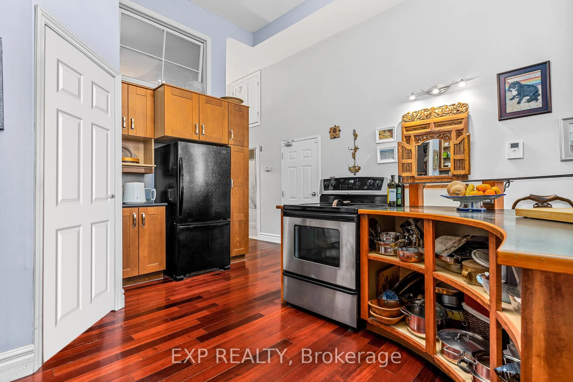 Photo 10 of Unit 1, 393 Front Street, Belleville, Belleville Ward — HOMEH