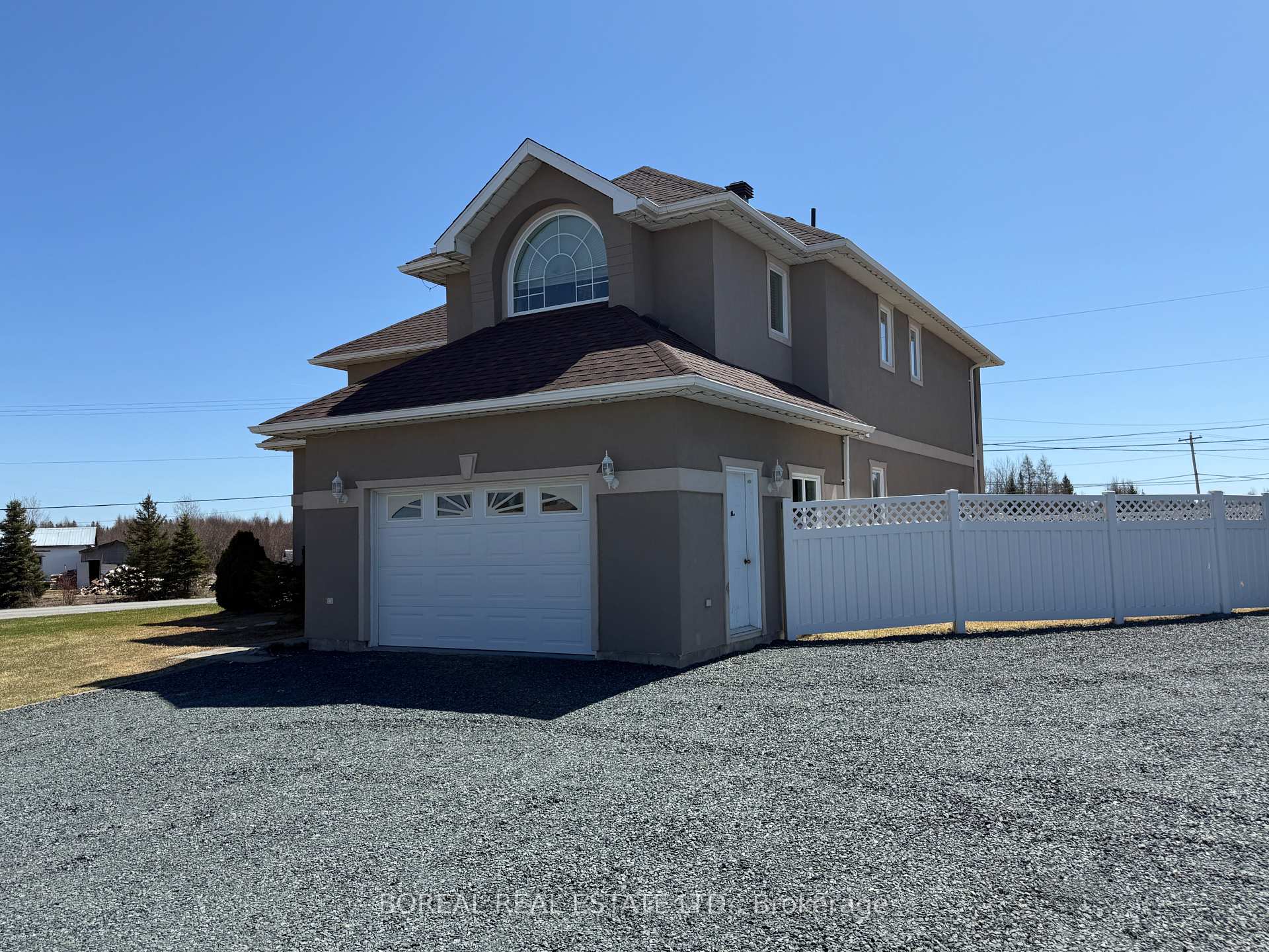 Photo 5 of 66 Huron Road, Cochrane — HOMEH
